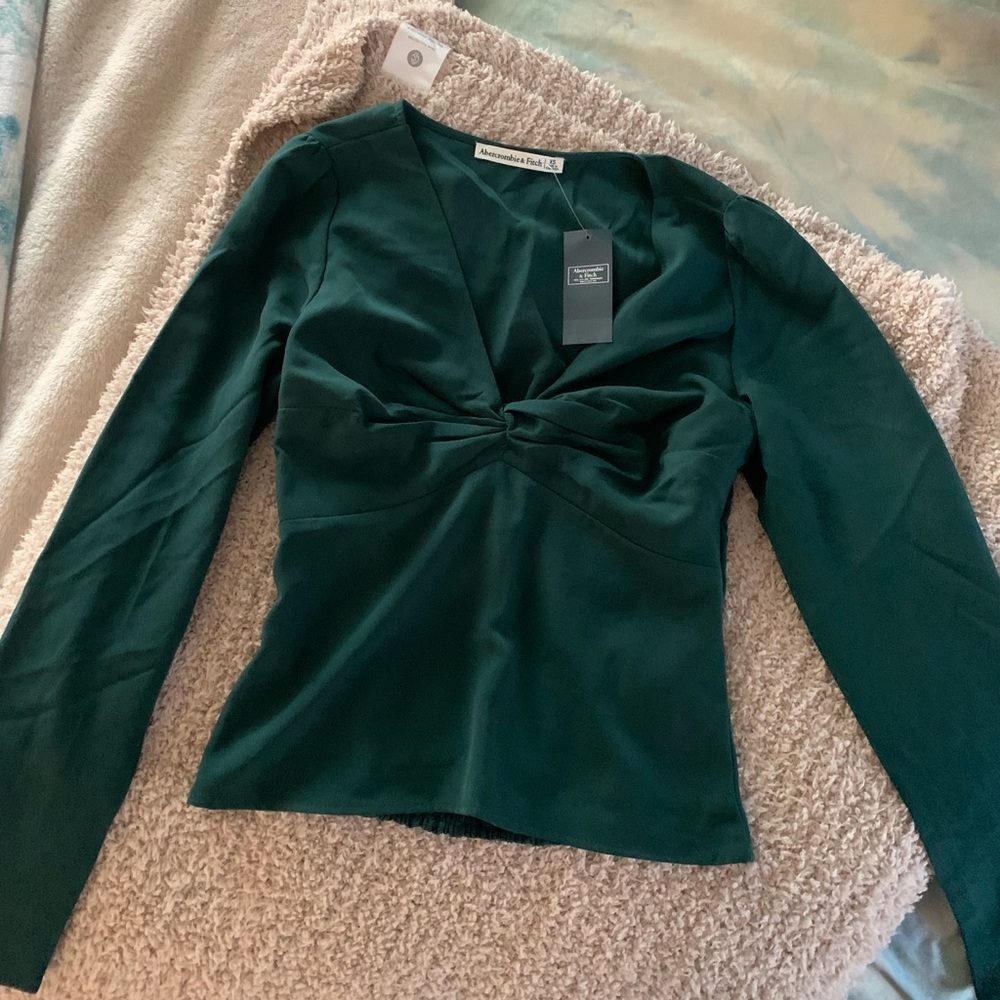 NWT abercrombie twist front long sleeve blouse
